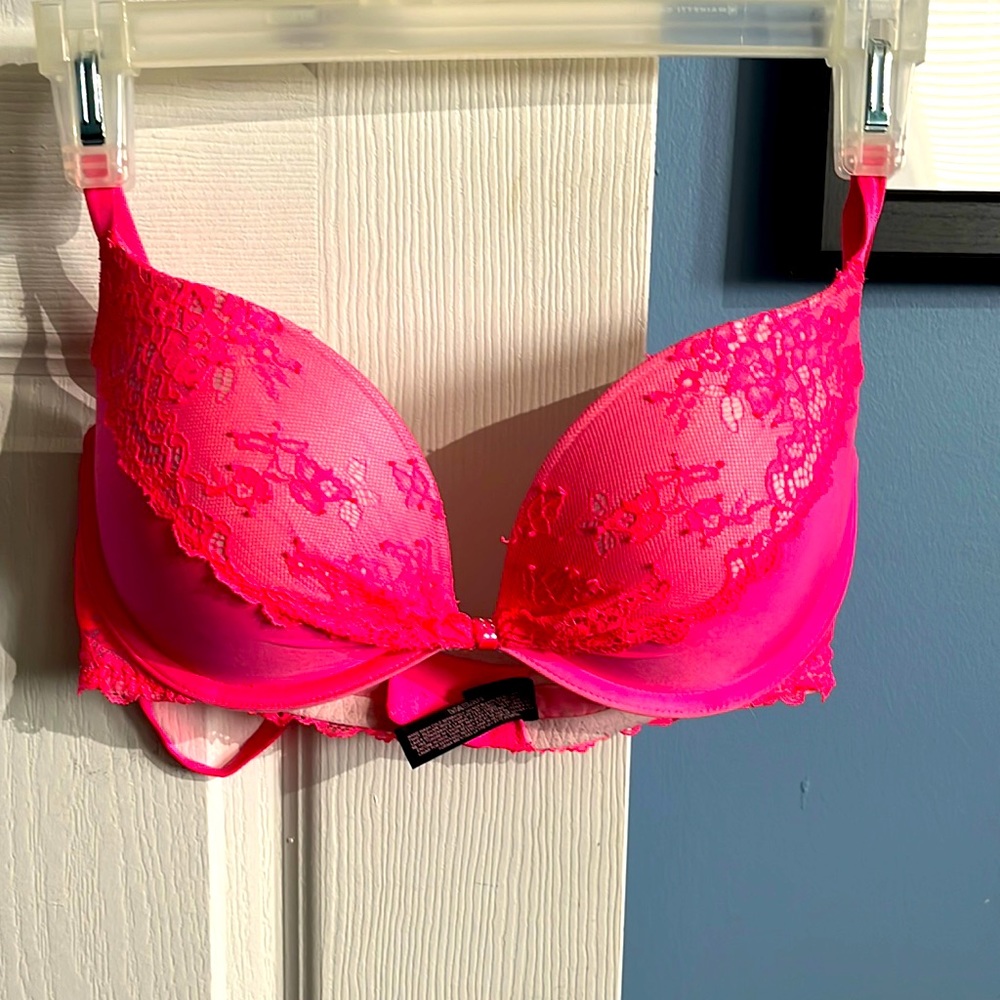 Victoria’s Secret padded bra